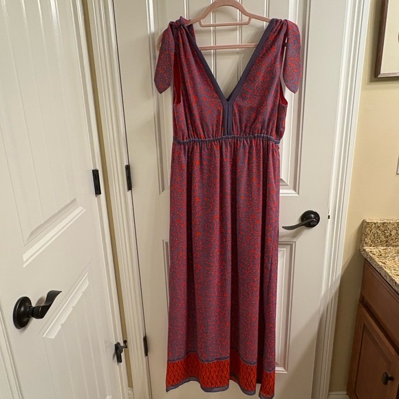 Chelsea & Violet Red & Purple Deep V-neck and back Maxi Dress size L High Slit - Picture 8 of 16